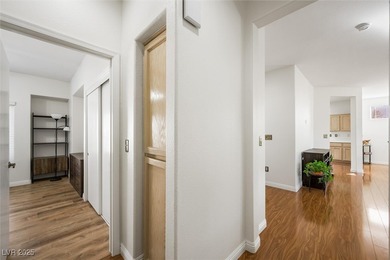 Crisp, clean, and move-in ready -- this charming Warwick model on Highland Falls Golf Club in Nevada - for sale on GolfHomes.com, golf home, golf lot