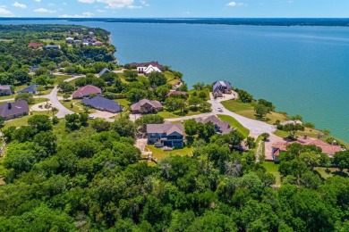 This laid back 3 bedroom, 3 bathroom home is all about on White Bluff Resort - Old Course in Texas - for sale on GolfHomes.com, golf home, golf lot