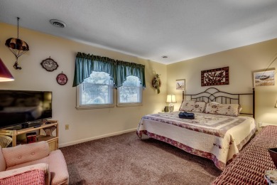 Location, Location, Location!!  Well maintained 3 bedroom , 2 on Beachwood Golf Club in South Carolina - for sale on GolfHomes.com, golf home, golf lot