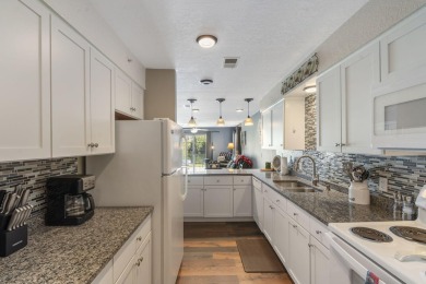 Discover the perfect blend of comfort and convenience in this on Holiday Hills Resort and Golf in Missouri - for sale on GolfHomes.com, golf home, golf lot