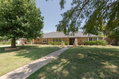 Just one long drive from Hidden Trails Golf and Country Club on Willow Creek Country Club in Oklahoma - for sale on GolfHomes.com, golf home, golf lot