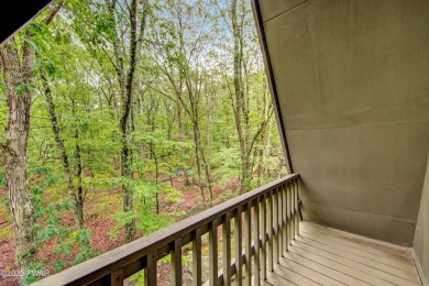 ESCAPE TO THE POCONO MOUNTAINS AND DISCOVER THIS CHARMING RUSTIC on Lords Valley Country Club, Inc in Pennsylvania - for sale on GolfHomes.com, golf home, golf lot