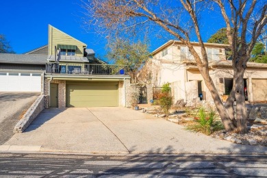 Beautiful and unique 3 bedroom, 3.5 bathroom townhome on the on Riverhill Country Club in Texas - for sale on GolfHomes.com, golf home, golf lot