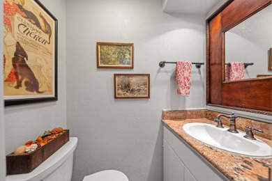 Beautiful and unique 3 bedroom, 3.5 bathroom townhome on the on Riverhill Country Club in Texas - for sale on GolfHomes.com, golf home, golf lot