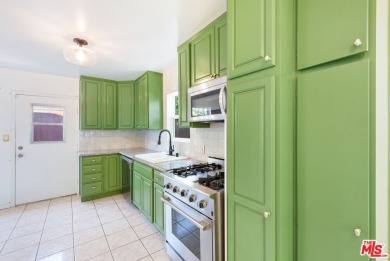 Delightful Venice duplex in a quiet and convenient East of on Penmar Golf Course in California - for sale on GolfHomes.com, golf home, golf lot