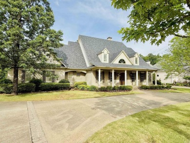 Wonderful Chenal home offers unparalleled living on the coveted on Chenal Country Club - Bear Den Mountain in Arkansas - for sale on GolfHomes.com, golf home, golf lot
