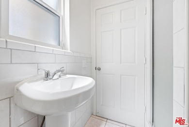 Delightful Venice duplex in a quiet and convenient East of on Penmar Golf Course in California - for sale on GolfHomes.com, golf home, golf lot