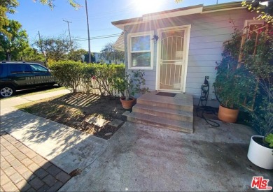 Delightful Venice duplex in a quiet and convenient East of on Penmar Golf Course in California - for sale on GolfHomes.com, golf home, golf lot