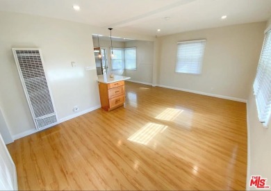 Delightful Venice duplex in a quiet and convenient East of on Penmar Golf Course in California - for sale on GolfHomes.com, golf home, golf lot
