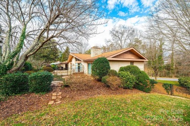 Nestled on the scenic Lake Hickory Country Club golf course on Lake Hickory Town Course in North Carolina - for sale on GolfHomes.com, golf home, golf lot