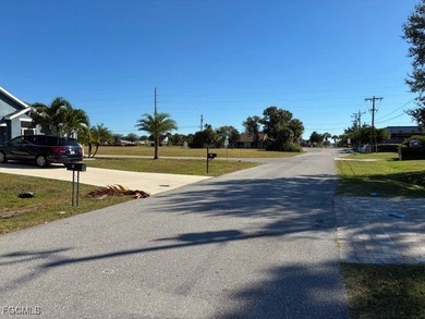 Discover the opportunity you've been waiting for! This stunning on Palmetto-Pine Country Club in Florida - for sale on GolfHomes.com, golf home, golf lot