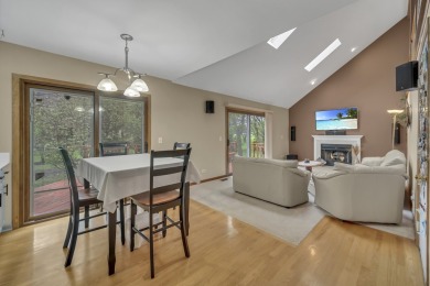 NORTH FACING BEAUTIFUL, FABULOUS 4BR+OFFICE+LOFT HOME ON on The Arboretum Club in Illinois - for sale on GolfHomes.com, golf home, golf lot