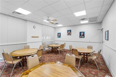 FULLY UPDATED - BUNDLED GOLF (NO GREEN FEES) - GOLF VIEW! This on Seven Lakes Golf and Tennis Community in Florida - for sale on GolfHomes.com, golf home, golf lot