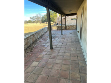 Spacious, freestanding garden home on 18th Fairway in Riverhill on Riverhill Country Club in Texas - for sale on GolfHomes.com, golf home, golf lot