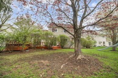 NORTH FACING BEAUTIFUL, FABULOUS 4BR+OFFICE+LOFT HOME ON on The Arboretum Club in Illinois - for sale on GolfHomes.com, golf home, golf lot
