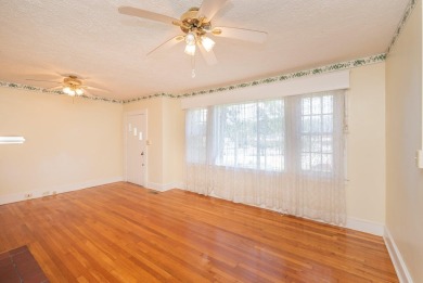 ''Carolina Cottage '' Location, location, location! Located on The Aiken Golf Club in South Carolina - for sale on GolfHomes.com, golf home, golf lot