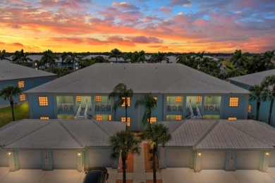 Welcome to this beautifully maintained 2-bedroom, 2-bathroom on Sabal Trace Golf and Country Club in Florida - for sale on GolfHomes.com, golf home, golf lot