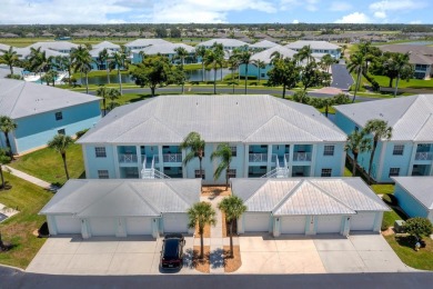 Welcome to this beautifully maintained 2-bedroom, 2-bathroom on Sabal Trace Golf and Country Club in Florida - for sale on GolfHomes.com, golf home, golf lot