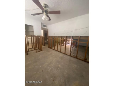 Central Tucson 2 bedroom 1 bath downstairs coop unit. This is on Randolph Park Golf Courses in Arizona - for sale on GolfHomes.com, golf home, golf lot