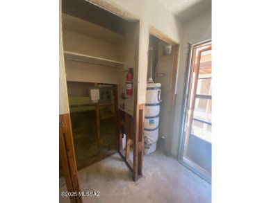 Central Tucson 2 bedroom 1 bath downstairs coop unit. This is on Randolph Park Golf Courses in Arizona - for sale on GolfHomes.com, golf home, golf lot