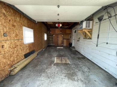Well maintained 2 bed 1 bath home conveniently located near both on Crestview Golf Club in Indiana - for sale on GolfHomes.com, golf home, golf lot