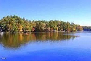 Custom-Built True Ranch by Ken Harvey Homes in Lake Royale-a on River Golf and Country Club at Lake Royale in North Carolina - for sale on GolfHomes.com, golf home, golf lot