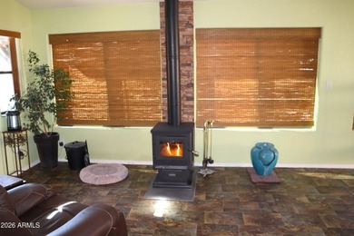 MANY FEATURES RECENTLY UPGRADED INCLUDING FLOORS, BATH; AARIZONA on Prescott Golf and Country Club in Arizona - for sale on GolfHomes.com, golf home, golf lot