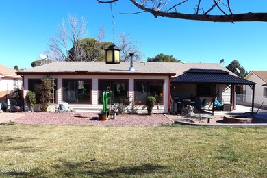 MANY FEATURES RECENTLY UPGRADED INCLUDING FLOORS, BATH; AARIZONA on Prescott Golf and Country Club in Arizona - for sale on GolfHomes.com, golf home, golf lot