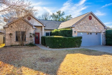 Come purchase this attractive home in the popular Riverhill on Riverhill Country Club in Texas - for sale on GolfHomes.com, golf home, golf lot