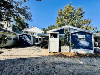 JUST LISTED AND PRICED TO SELL! ADORABLE 2 BED/1 BATH RETRO on Prestwick Country Club in South Carolina - for sale on GolfHomes.com, golf home, golf lot