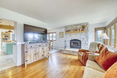 Completely updated 3 bedroom 3 bath home.  Kitchen is all new on Lakeview National Golf Course in Minnesota - for sale on GolfHomes.com, golf home, golf lot