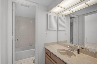 Short Sale. Step into a high-value opportunity in the on IMG Academies Golf and Country Club in Florida - for sale on GolfHomes.com, golf home, golf lot