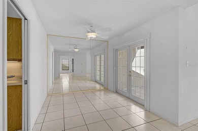 Short Sale. Step into a high-value opportunity in the on IMG Academies Golf and Country Club in Florida - for sale on GolfHomes.com, golf home, golf lot