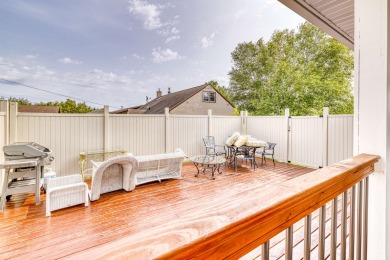 Completely updated 3 bedroom 3 bath home.  Kitchen is all new on Lakeview National Golf Course in Minnesota - for sale on GolfHomes.com, golf home, golf lot