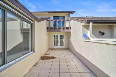 Short Sale. Step into a high-value opportunity in the on IMG Academies Golf and Country Club in Florida - for sale on GolfHomes.com, golf home, golf lot