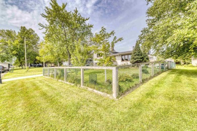 Completely updated 3 bedroom 3 bath home.  Kitchen is all new on Lakeview National Golf Course in Minnesota - for sale on GolfHomes.com, golf home, golf lot