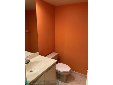 Opportunity knocks with this spacious F unit in Palm Aire on Oaks Country Club in Florida - for sale on GolfHomes.com, golf home, golf lot