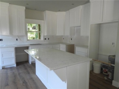 Beautiful New Custom Home in Bella Vista! Situated on a .33-acre on Bella Vista - Metfield Golf Complex and Country Club in Arkansas - for sale on GolfHomes.com, golf home, golf lot