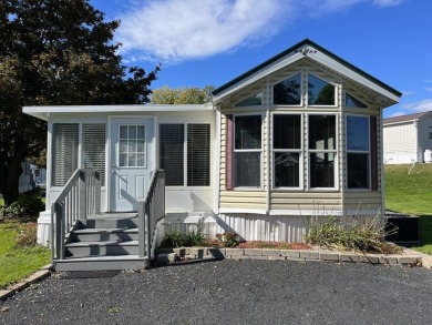 This well-maintained, fully-furnished, 1-bedroom, 1-bathroom on Apple Island Golf Course At Apple Island Resort in Vermont - for sale on GolfHomes.com, golf home, golf lot