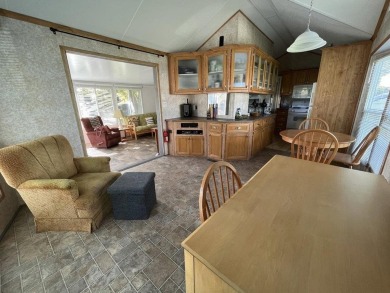 This well-maintained, fully-furnished, 1-bedroom, 1-bathroom on Apple Island Golf Course At Apple Island Resort in Vermont - for sale on GolfHomes.com, golf home, golf lot