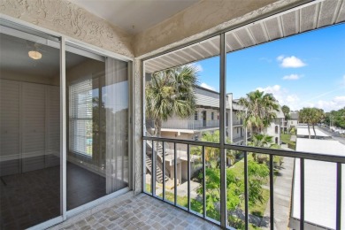MOTIVATED SELLERS!!! MAKE OFFER!! TURN-KEY MOVE-IN READY! on Bayou Golf Club in Florida - for sale on GolfHomes.com, golf home, golf lot