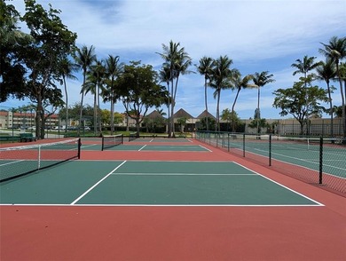 OWNER LOSS IS YOUR GAIN! This is the BEST DEAL in Sunrise Lakes! on Sunrise Country Club in Florida - for sale on GolfHomes.com, golf home, golf lot