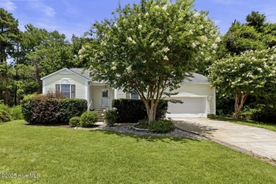 Welcome to this charming 3-bedroom, 2-bathroom home located in on Harbour Point Golf Club in North Carolina - for sale on GolfHomes.com, golf home, golf lot