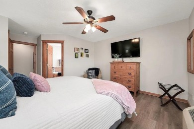 See this beautiful Lakefront Condo in the prestigious and highly on Ledgestone Country Club and Golf Course in Missouri - for sale on GolfHomes.com, golf home, golf lot
