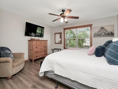 See this beautiful Lakefront Condo in the prestigious and highly on Ledgestone Country Club and Golf Course in Missouri - for sale on GolfHomes.com, golf home, golf lot