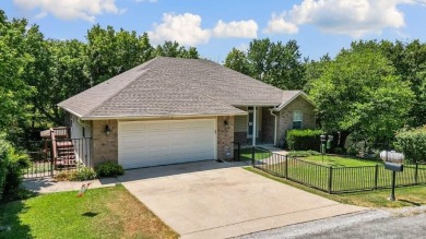 Square footage lives large in this home that shows pride of on Bella Vista - Metfield Golf Complex and Country Club in Arkansas - for sale on GolfHomes.com, golf home, golf lot
