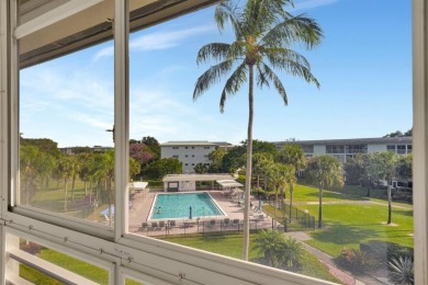 Price Reduced! Stunning Corner Unit in Wynmoor! ALL appliances on Wynmoor Golf Course in Florida - for sale on GolfHomes.com, golf home, golf lot