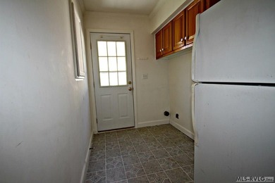 Affordable home in the desirable neighborhood of Tanglewood on Tanglewood Shores Golf Club in Virginia - for sale on GolfHomes.com, golf home, golf lot