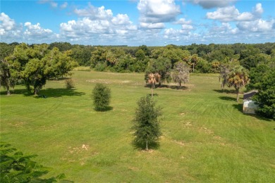 DELIGHTFUL CO-OP APARTMENT in the Village of Highland Park! It on Lekarica Hills Golf Course and Country Inn in Florida - for sale on GolfHomes.com, golf home, golf lot