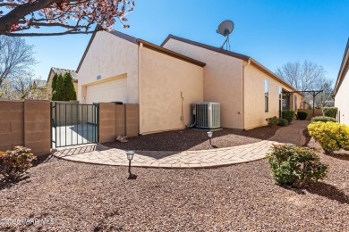 Stunning Stoneridge retreat! This upgraded 1386sf English on StoneRidge Golf Course in Arizona - for sale on GolfHomes.com, golf home, golf lot